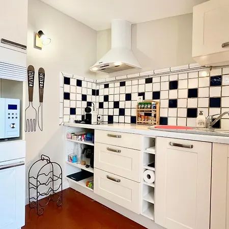 Au Port Avec Parking, Terrasse Et Climatisation Appartamento *